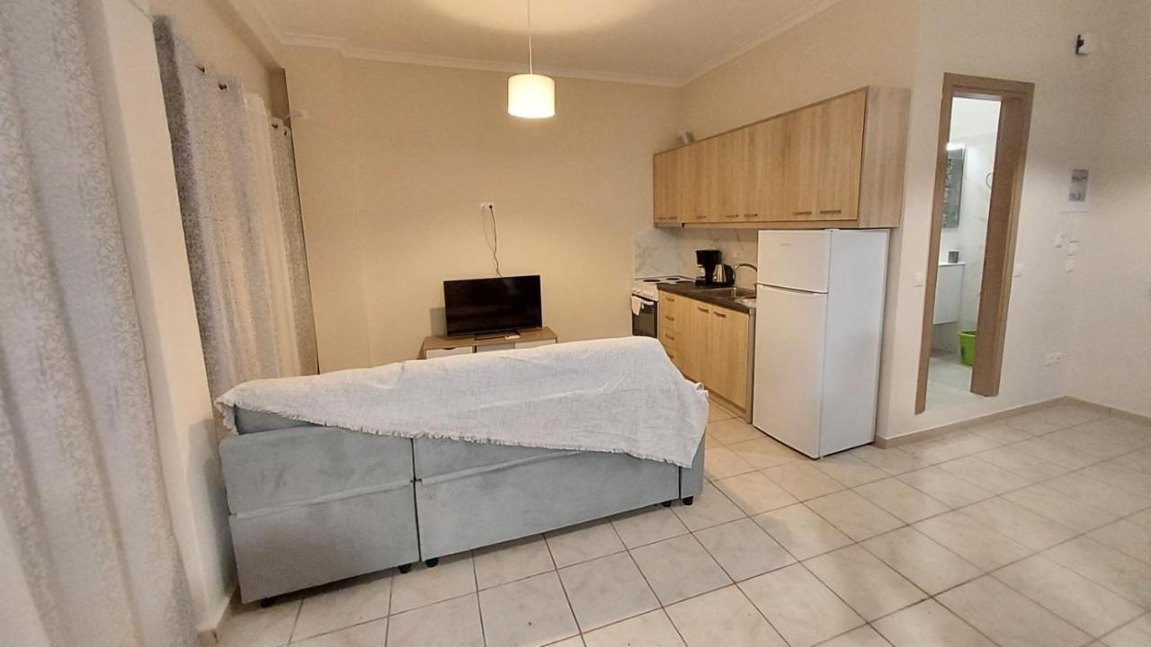 Lux & Cool Apartments Pallados Athena Bagian luar foto