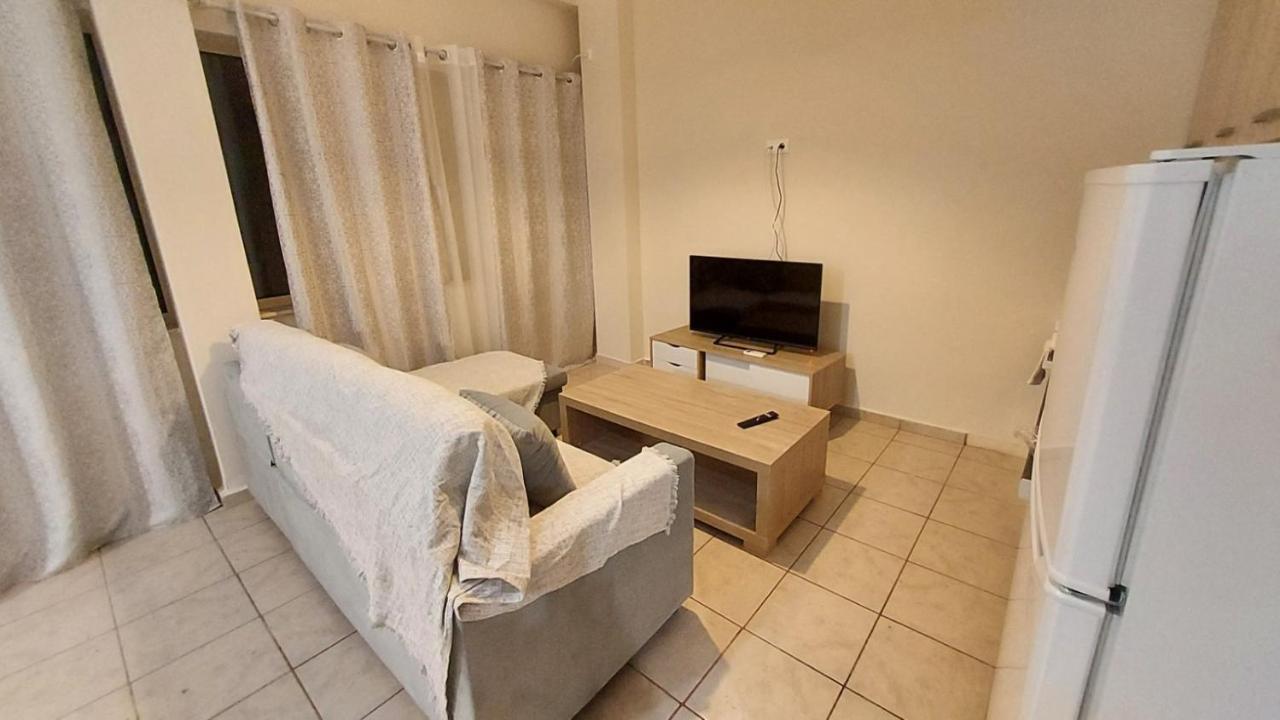 Lux & Cool Apartments Pallados Athena Bagian luar foto